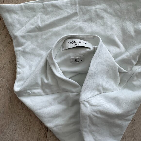 Aritzia White Contour Tube Top - Picture 4 of 4